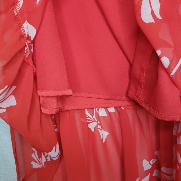 COPY - NEW Marciano Women's XS Light Red Sheer Floral High-Low Summer Tripical … - Picture 8 of 9